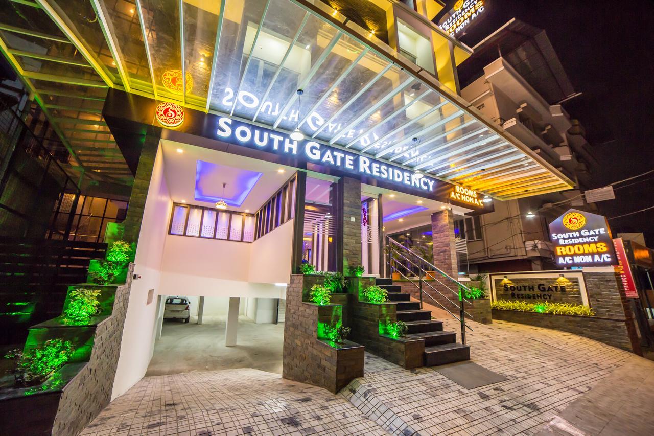 South Gate Residency Hotel Kochi Exterior foto
