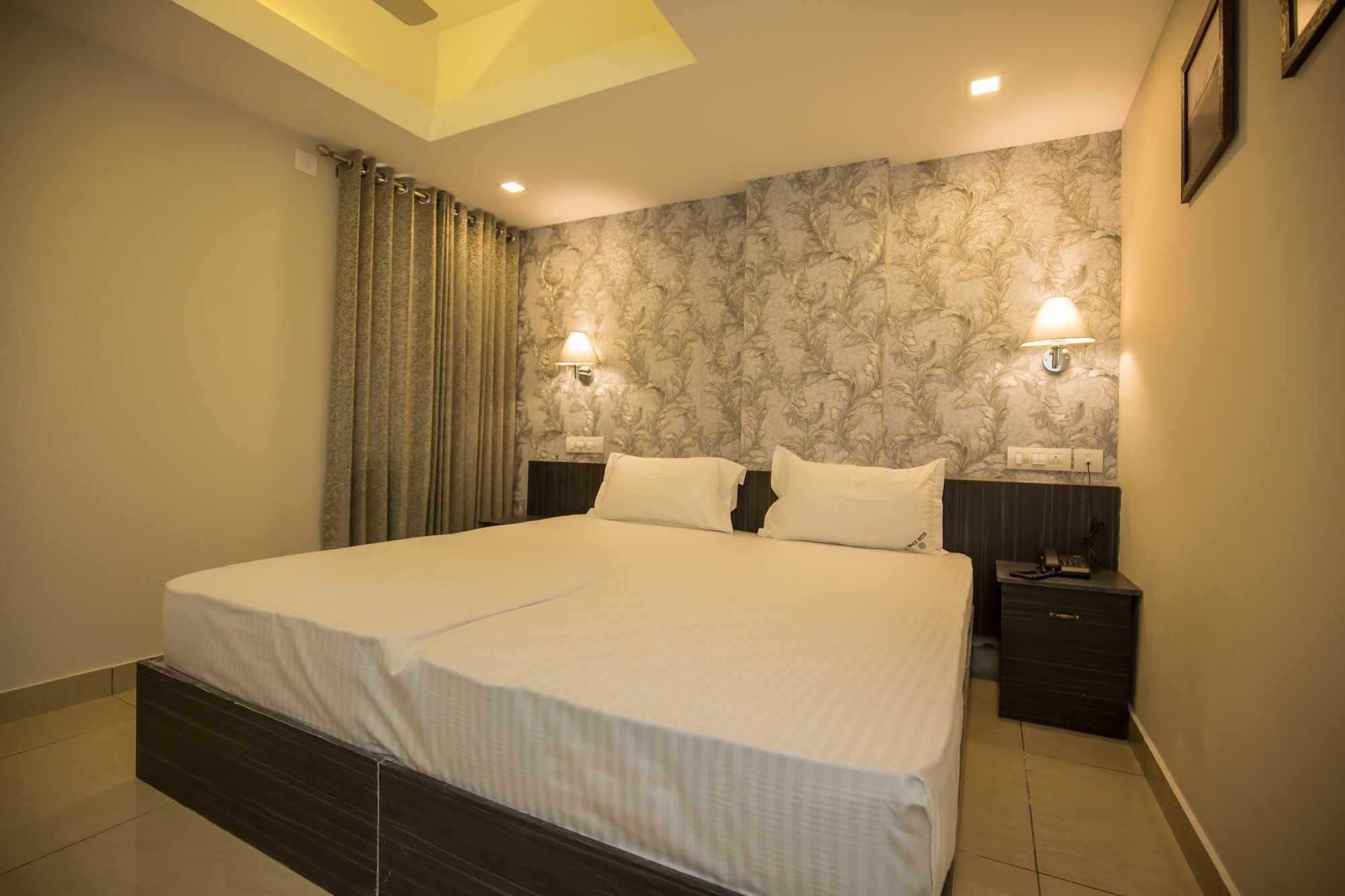 South Gate Residency Hotel Kochi Exterior foto